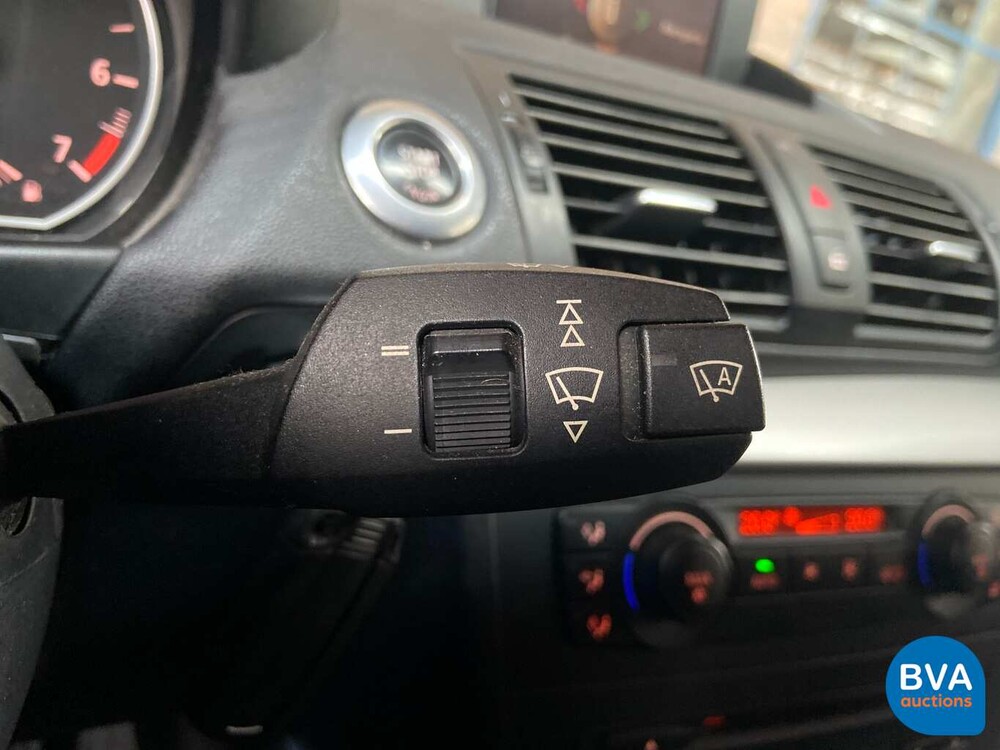 BMW 120i 150pk 1-serie 2004, 71-PR-LN