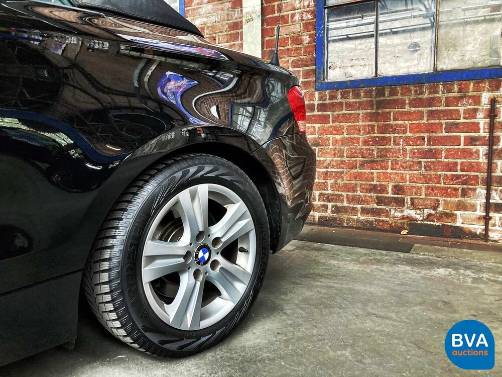 BMW 120i Cabriolet 170 PS 1er 2008, 31-XFX-1.