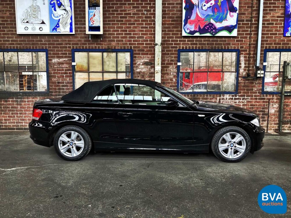 BMW 120i Cabriolet 170 PS 1er 2008, 31-XFX-1.