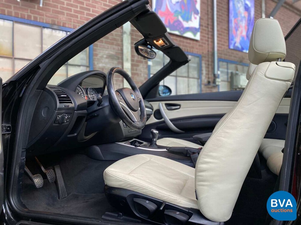 BMW 120i Cabriolet 170 PS 1er 2008, 31-XFX-1.