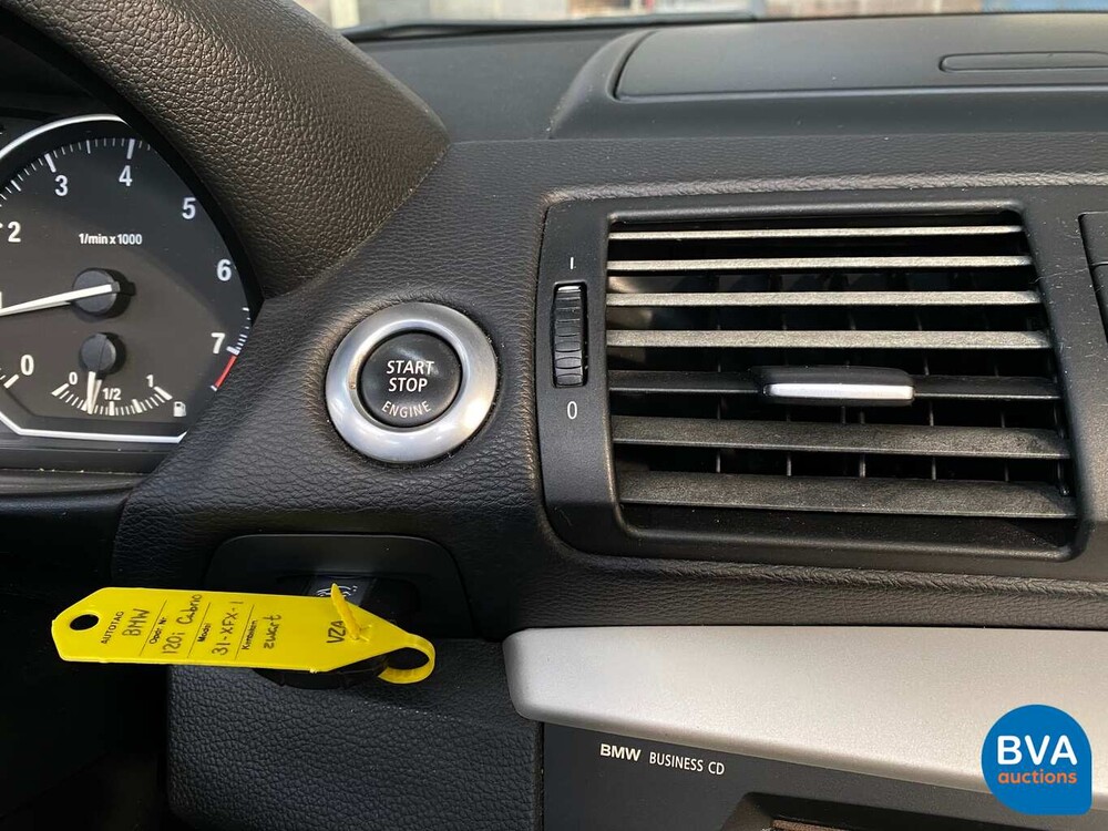 BMW 120i Cabriolet 170 PS 1er 2008, 31-XFX-1.