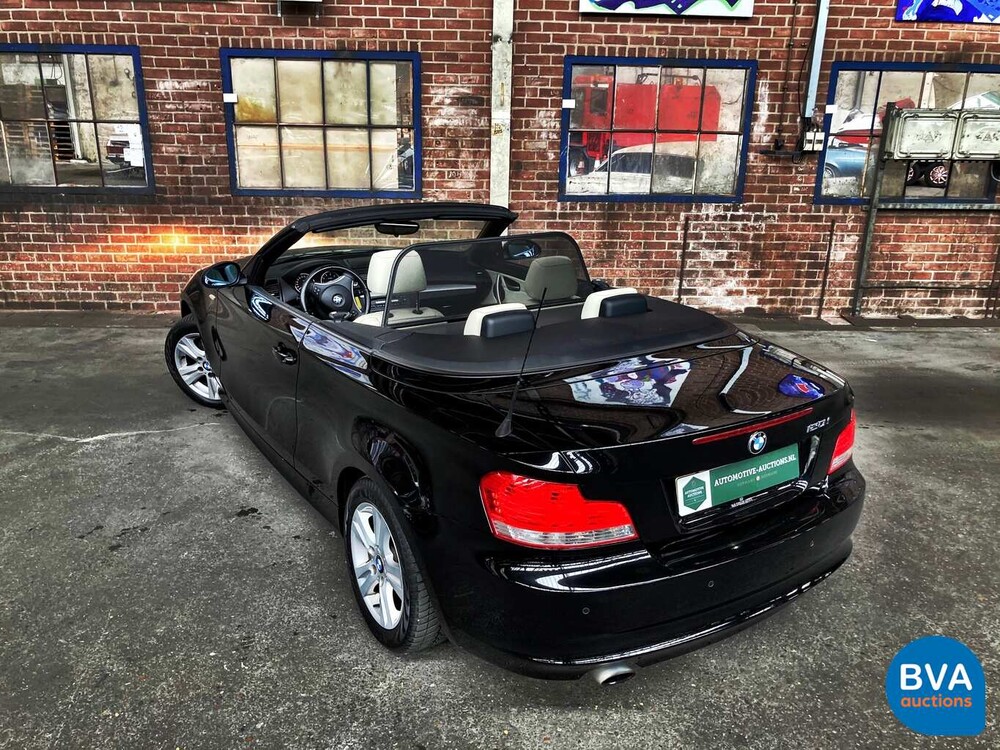 BMW 120i Cabriolet 170 PS 1er 2008, 31-XFX-1.