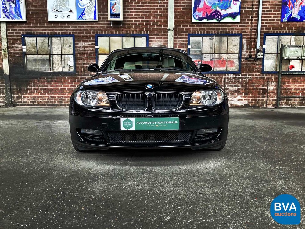 BMW 120i Cabriolet 170 PS 1er 2008, 31-XFX-1.