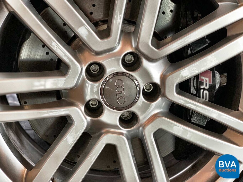 Audi RS6 Avant Quattro 4.0 TFSI 560hp 2015.