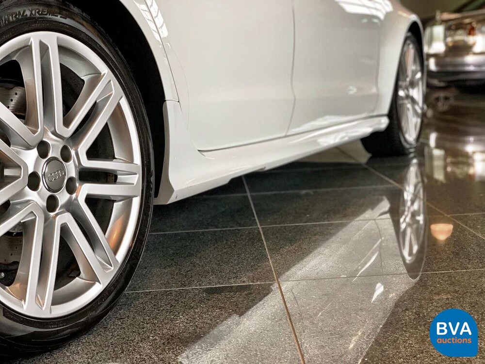 Audi RS6 Avant Quattro 4.0 TFSI 560hp 2015.