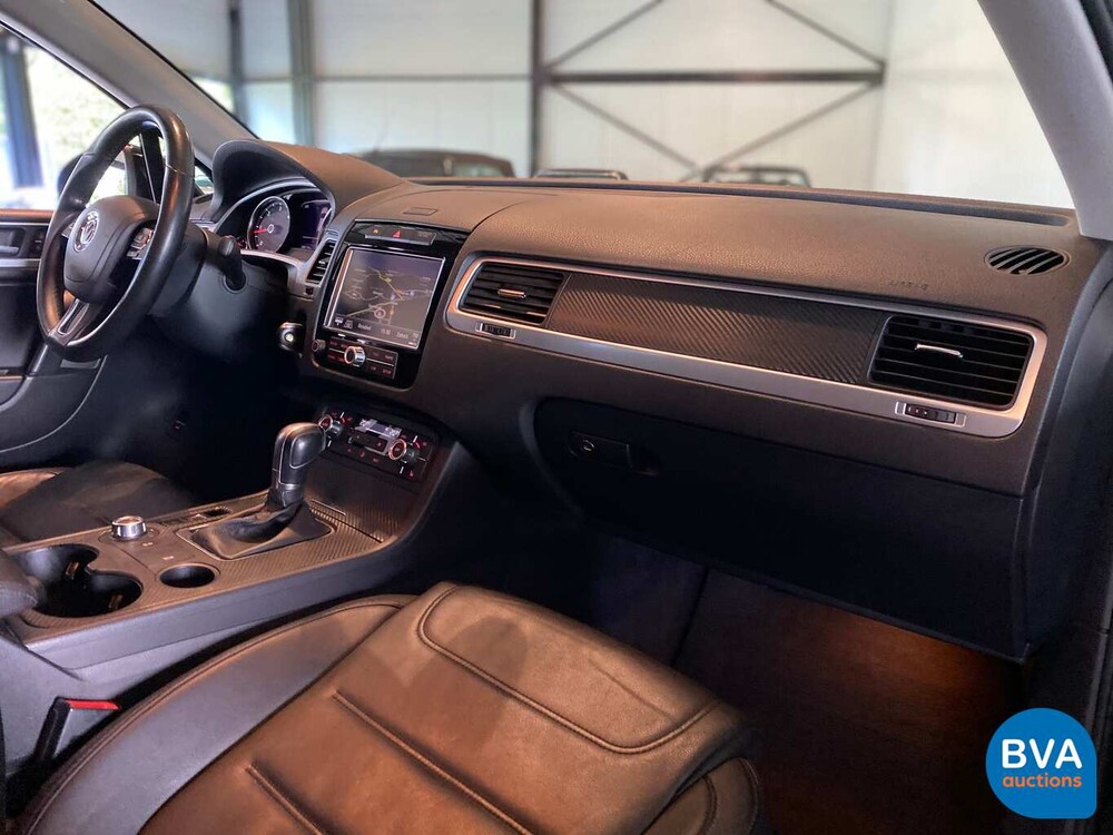 Volkswagen Touareg 3.0 TDI 4Motion 239pk 2010, 79-LJT-4