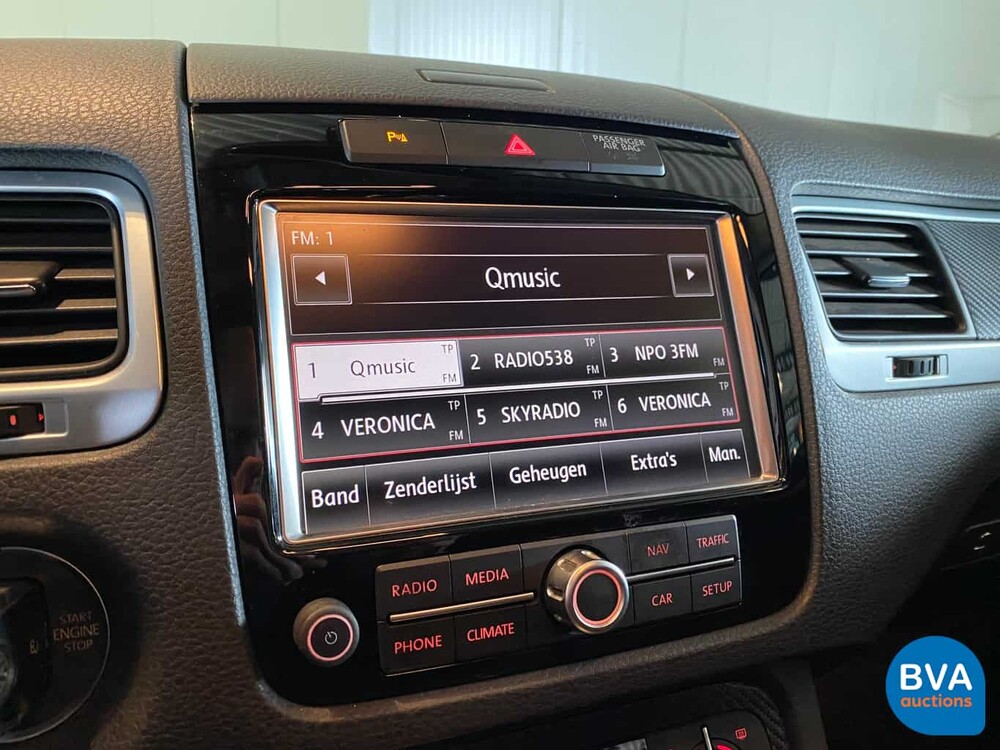 Volkswagen Touareg 3.0 TDI 4Motion 239pk 2010, 79-LJT-4