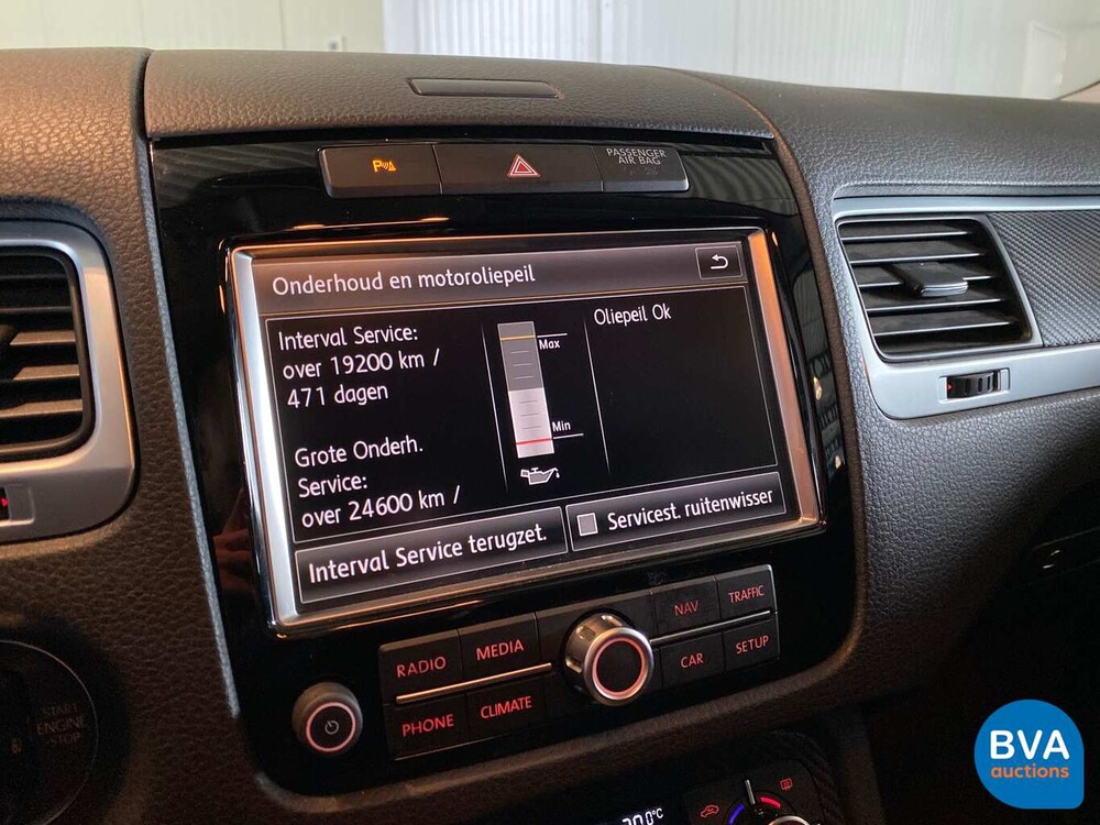 Volkswagen Touareg 3.0 TDI 4Motion 239pk 2010, 79-LJT-4