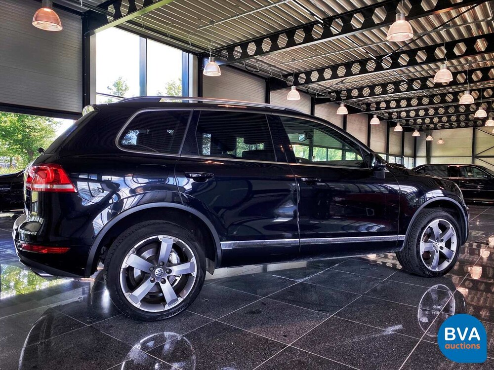 Volkswagen Touareg 3.0 TDI 4Motion 239pk 2010, 79-LJT-4