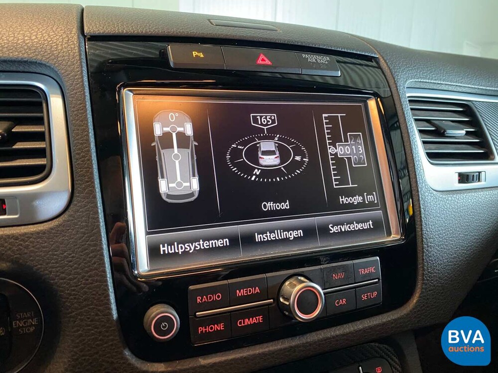 Volkswagen Touareg 3.0 TDI 4Motion 239pk 2010, 79-LJT-4