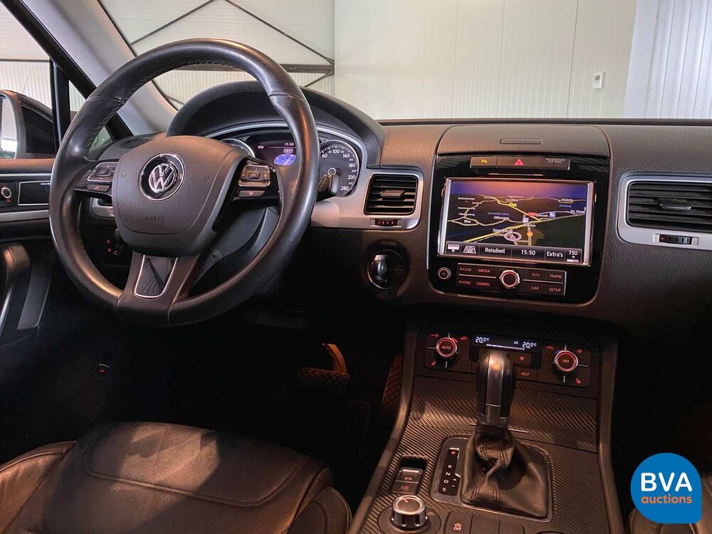 Volkswagen Touareg 3.0 TDI 4Motion 239pk 2010, 79-LJT-4