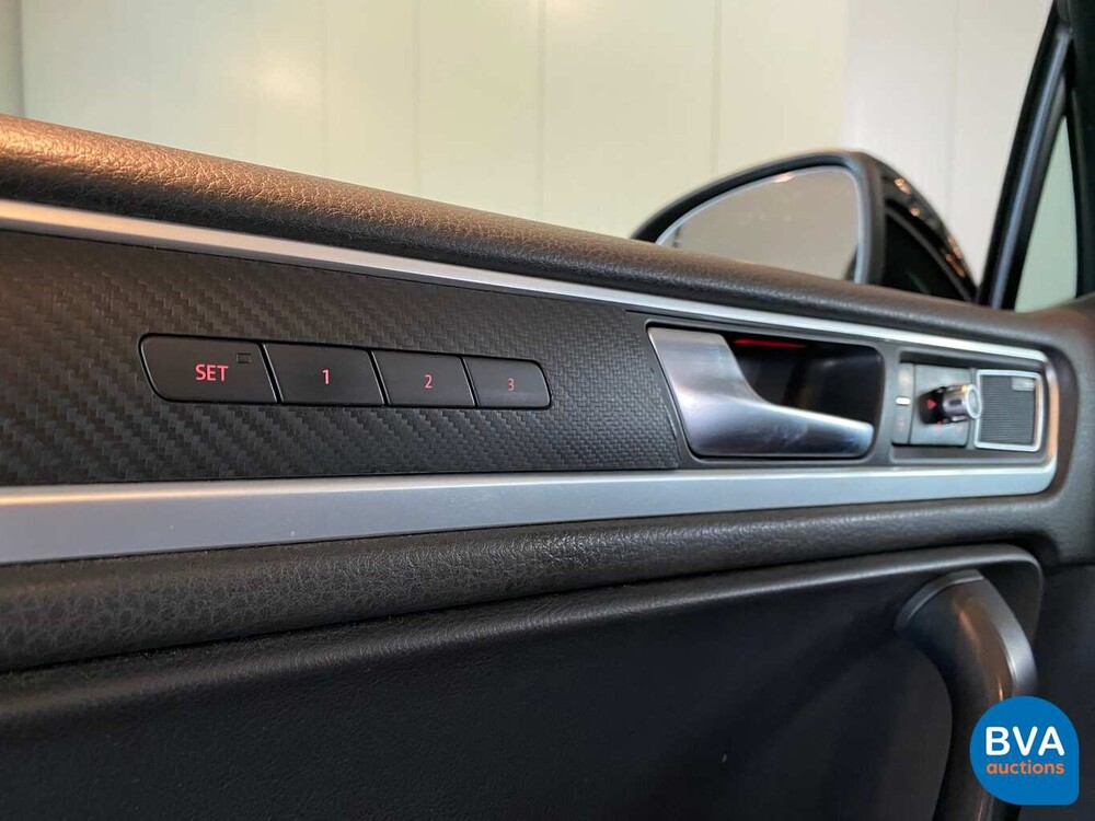 Volkswagen Touareg 3.0 TDI 4Motion 239pk 2010, 79-LJT-4