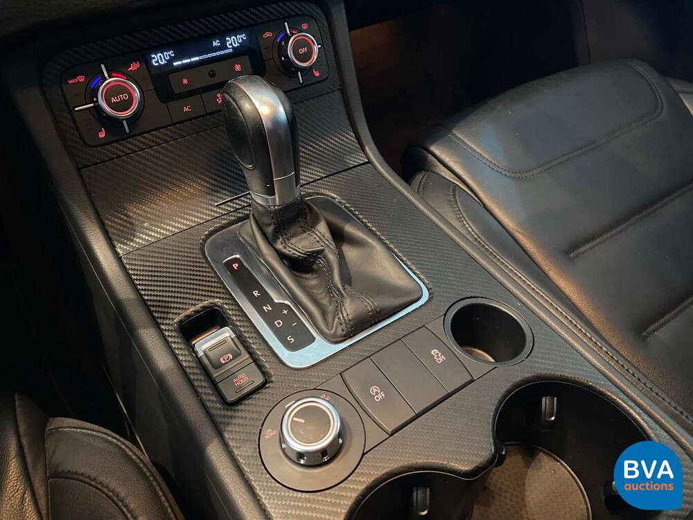 Volkswagen Touareg 3.0 TDI 4Motion 239pk 2010, 79-LJT-4