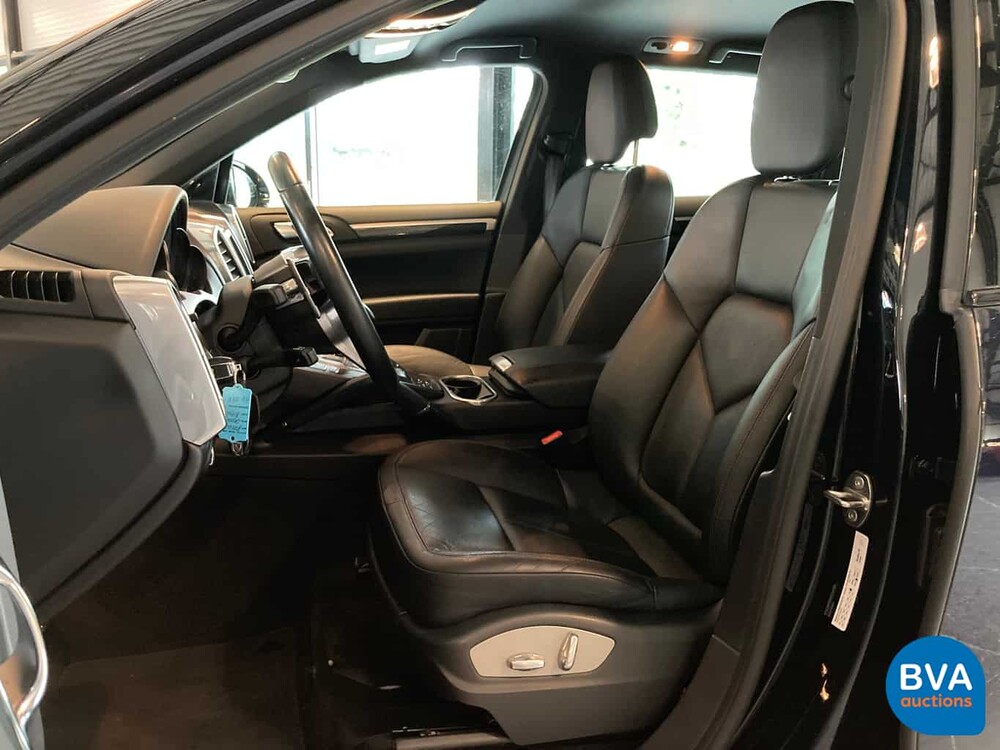 Porsche Cayenne 3.0 S E-Hybrid 416hp 2015.