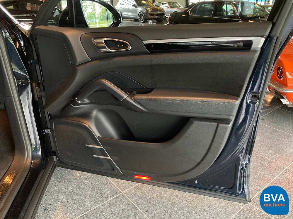 Porsche Cayenne 3.0 S E-Hybrid 416hp 2015.