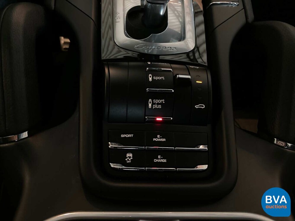 Porsche Cayenne 3.0 S E-Hybrid 416hp 2015.