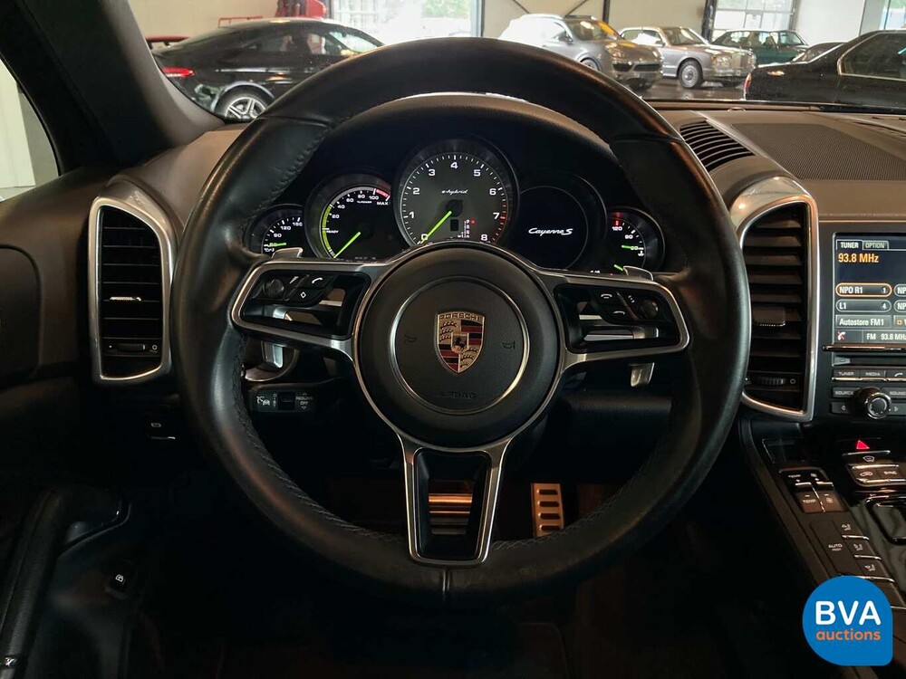 Porsche Cayenne 3.0 S E-Hybrid 416hp 2015.