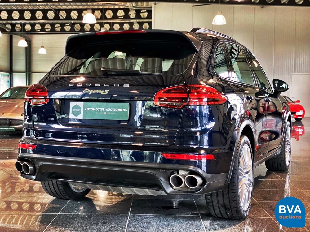 Porsche Cayenne 3.0 S E-Hybrid 416hp 2015.
