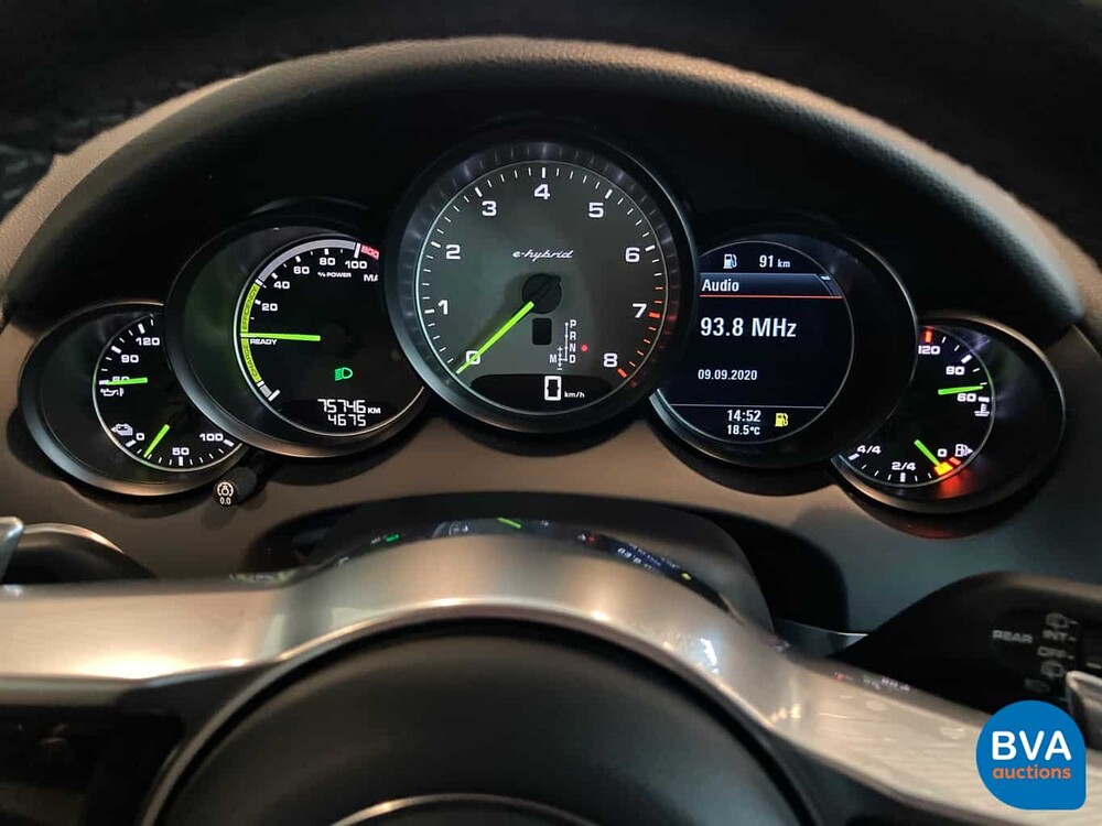 Porsche Cayenne 3.0 S E-Hybrid 416hp 2015.