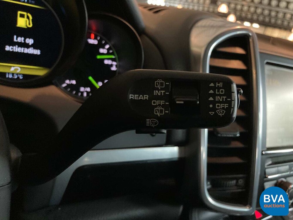 Porsche Cayenne 3.0 S E-Hybrid 416hp 2015.