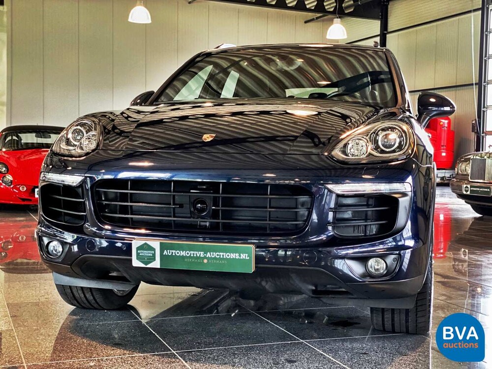 Porsche Cayenne 3.0 S E-Hybrid 416hp 2015.