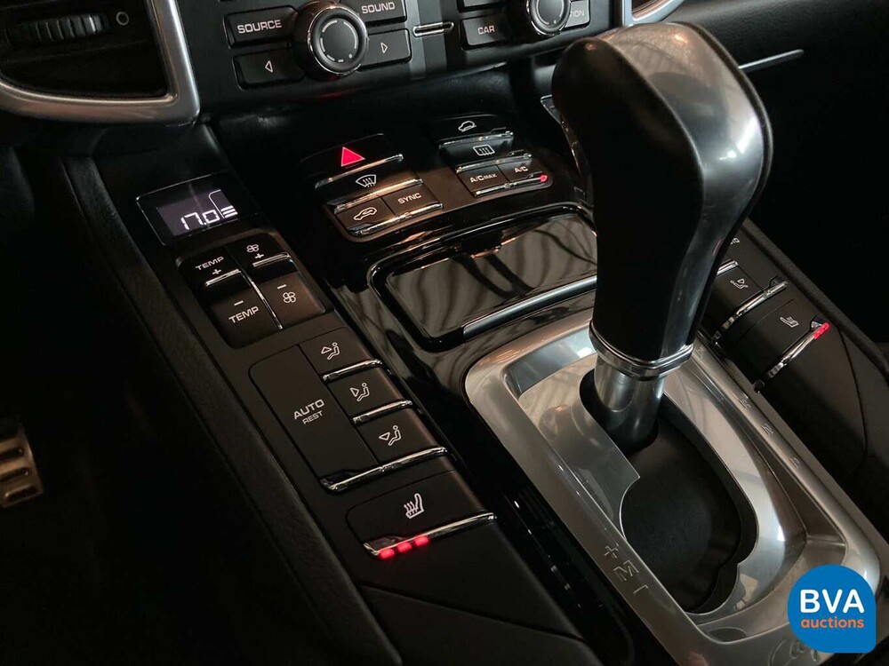 Porsche Cayenne 3.0 S E-Hybrid 416hp 2015.