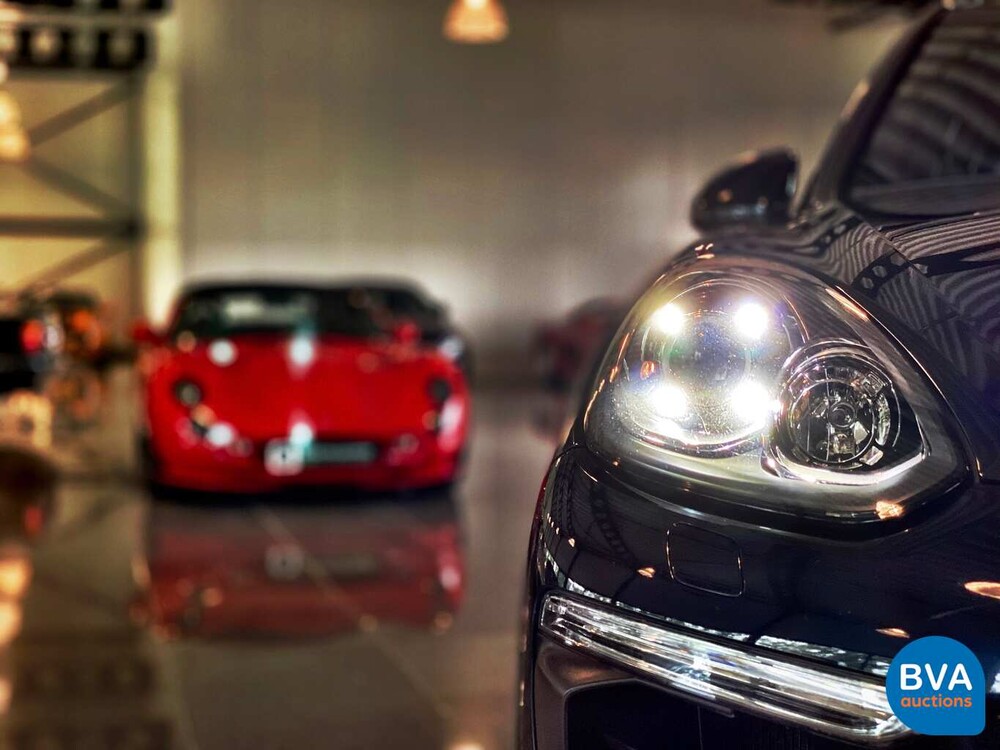 Porsche Cayenne 3.0 S E-Hybrid 416hp 2015.