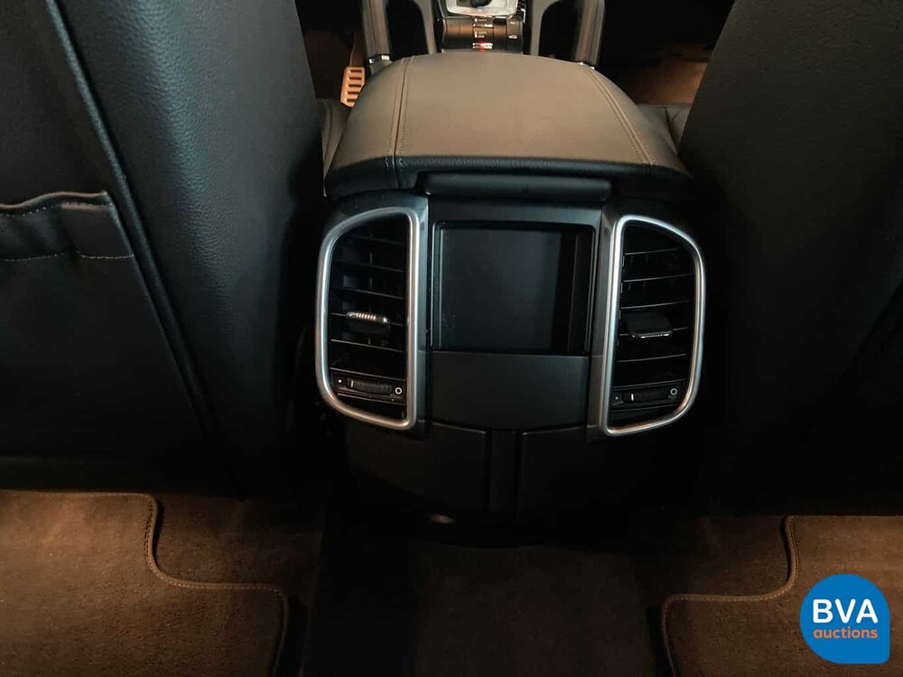 Porsche Cayenne 3.0 S E-Hybrid 416hp 2015.