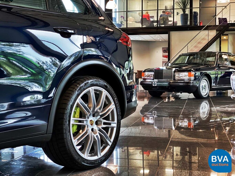 Porsche Cayenne 3.0 S E-Hybrid 416hp 2015.