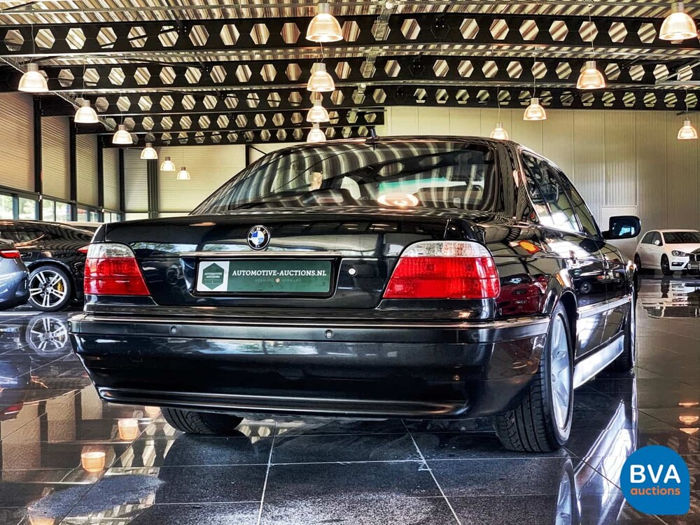 BMW 750iL -B4 gepantserd- 5.4 V12 326pk E38 Bulletproof 2000