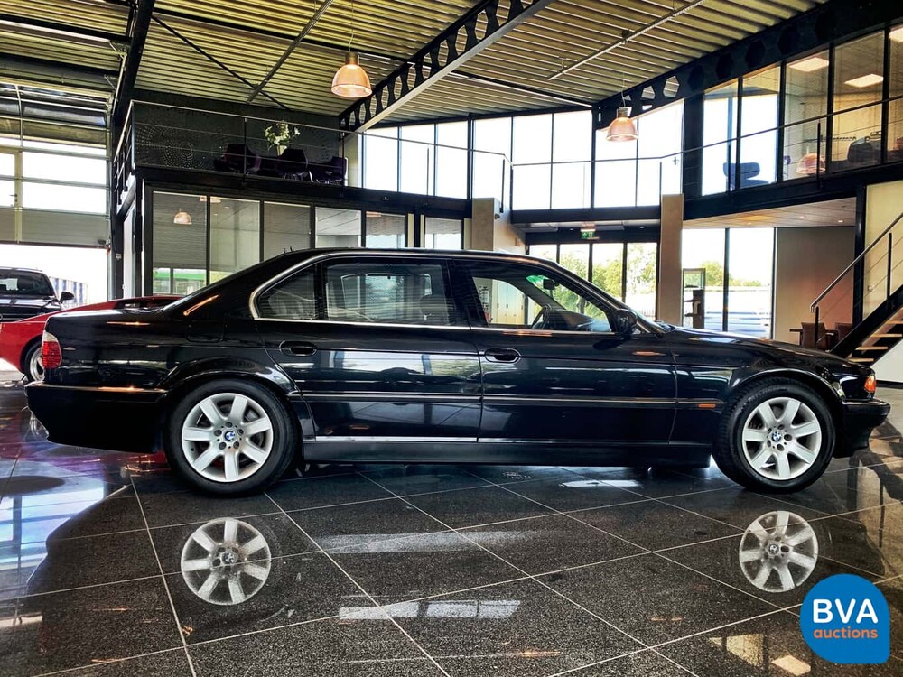 BMW 750iL -B4 gepantserd- 5.4 V12 326pk E38 Bulletproof 2000