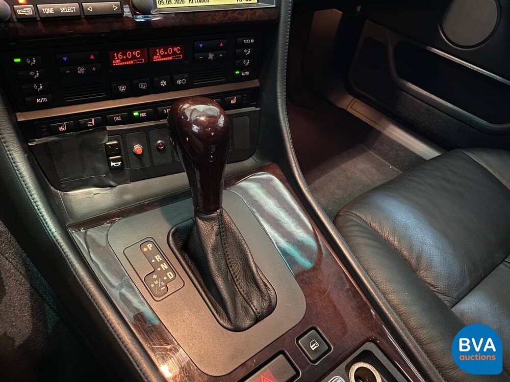 BMW 750iL -B4 gepantserd- 5.4 V12 326pk E38 Bulletproof 2000