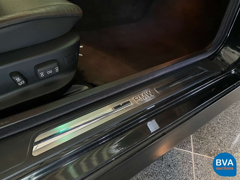 BMW 750iL -B4 gepantserd- 5.4 V12 326pk E38 Bulletproof 2000