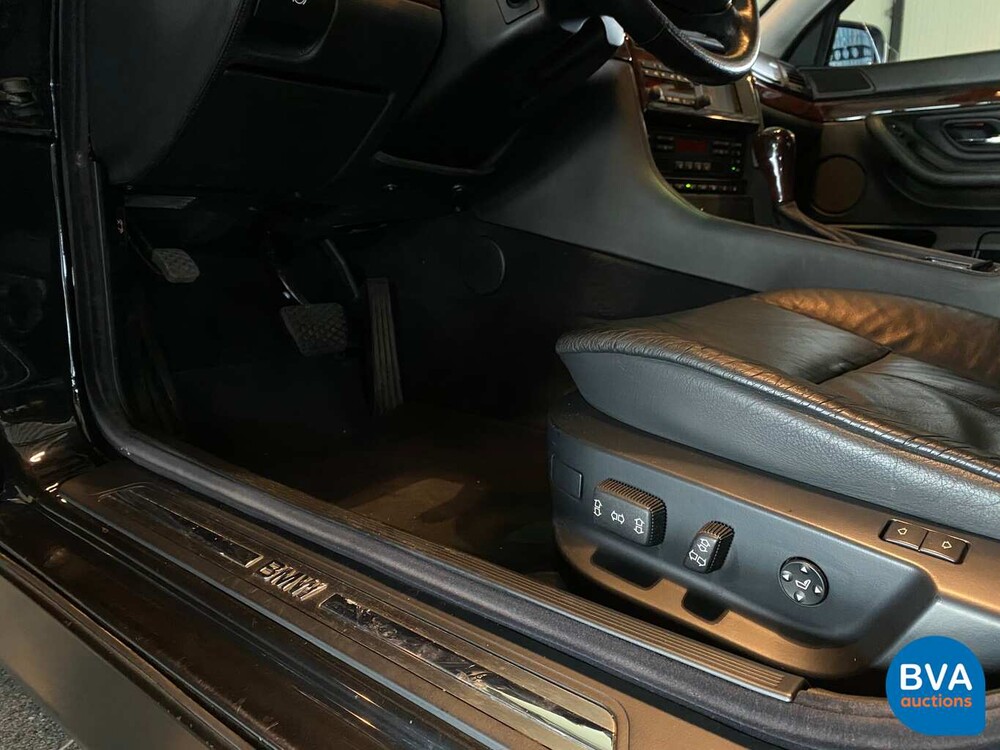 BMW 750iL -B4 gepantserd- 5.4 V12 326pk E38 Bulletproof 2000