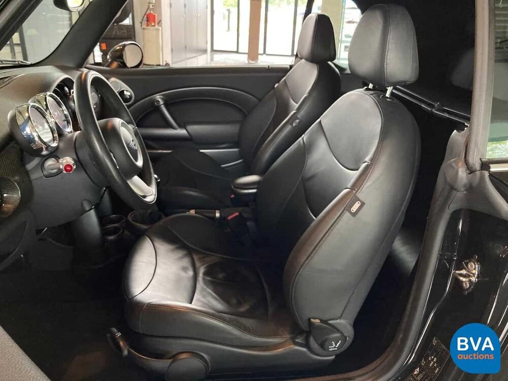 Mini Cooper S Cabriolet John Cooper Works 208 PS 2005.