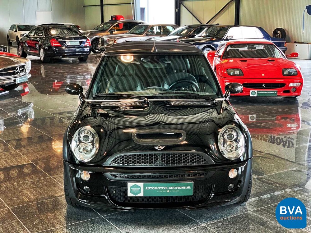 Mini Cooper S Cabriolet John Cooper Works 208 PS 2005.