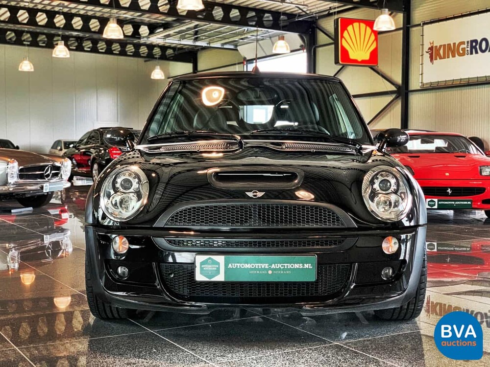 Mini Cooper S Cabriolet John Cooper Works 208 PS 2005.