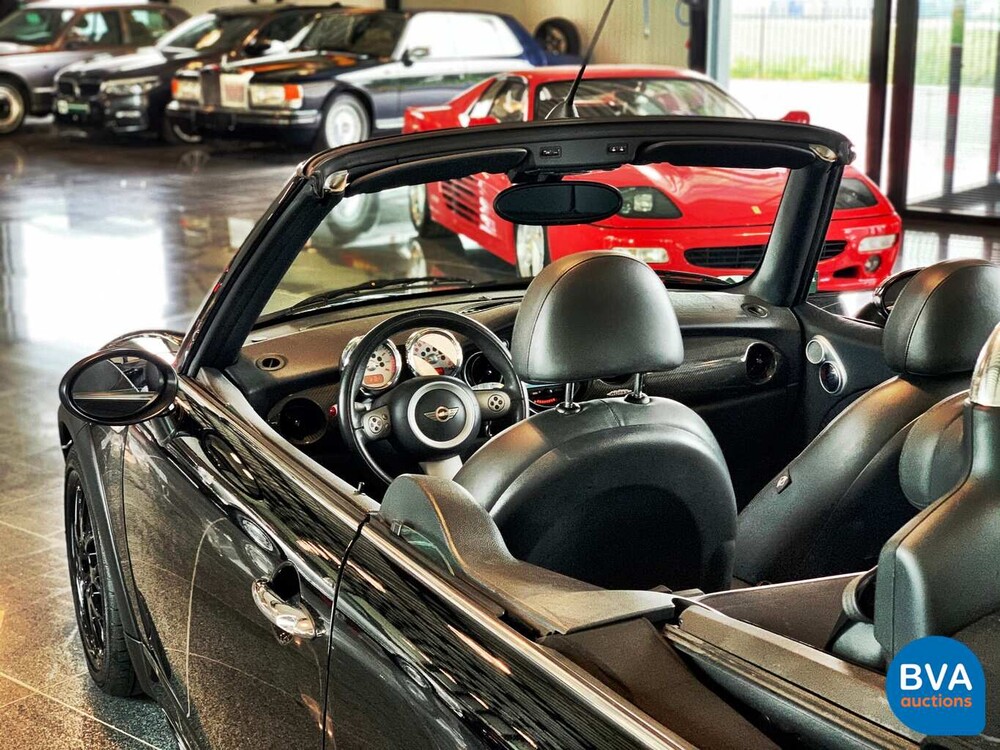Mini Cooper S Cabriolet John Cooper Works 208 PS 2005.