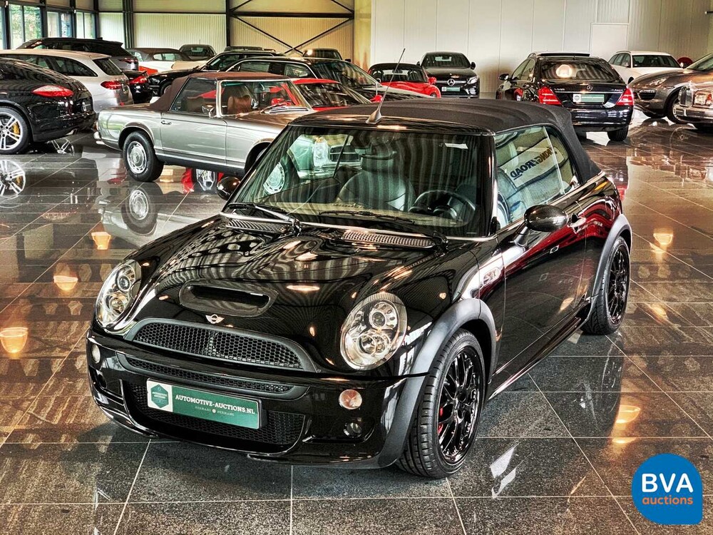 Mini Cooper S Cabriolet John Cooper Works 208 PS 2005.