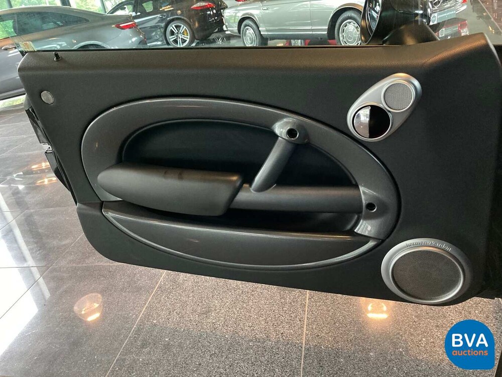 Mini Cooper S Cabriolet John Cooper Works 208 PS 2005.