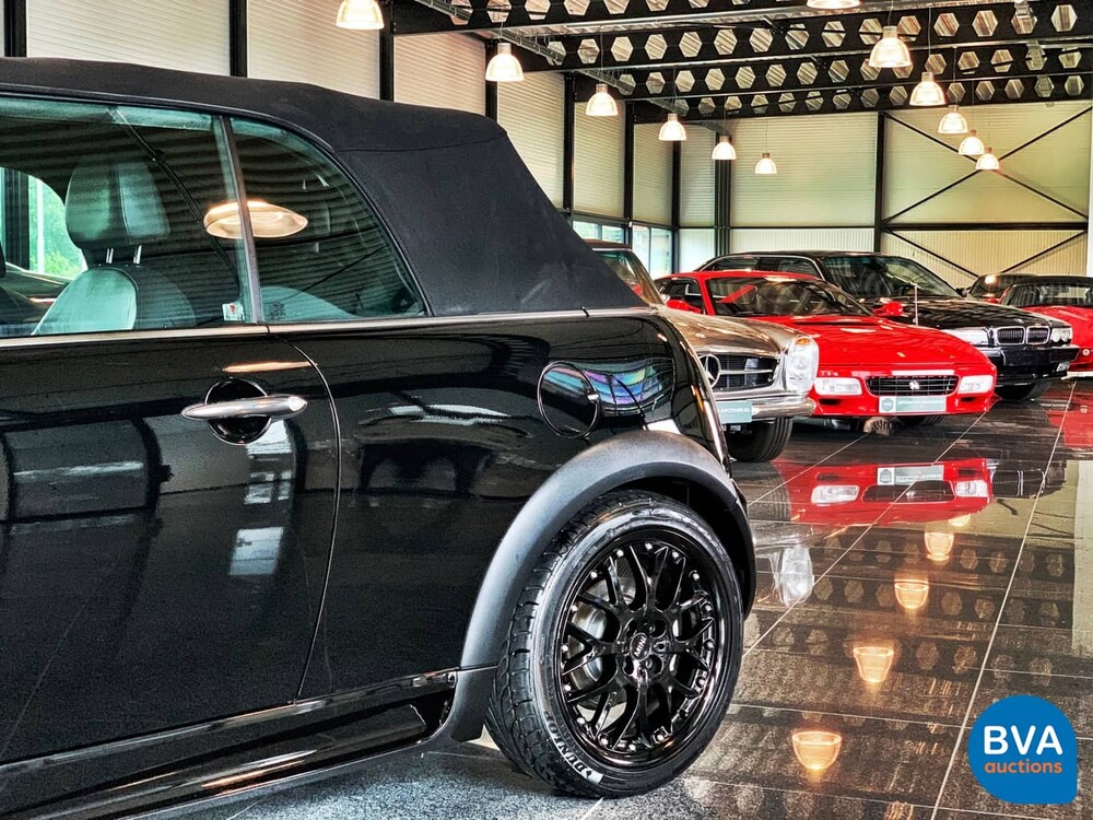 Mini Cooper S Cabriolet John Cooper Works 208 PS 2005.