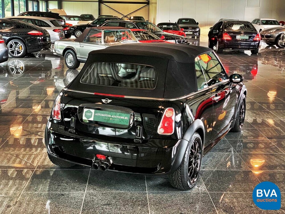 Mini Cooper S Cabriolet John Cooper Works 208 PS 2005.
