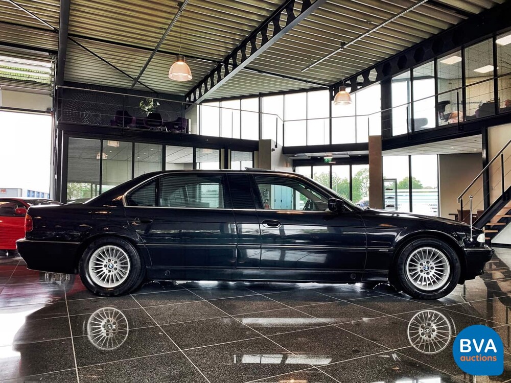 BMW 750iL L7 5.4 V12 Stretched 326 PS E38 1999.