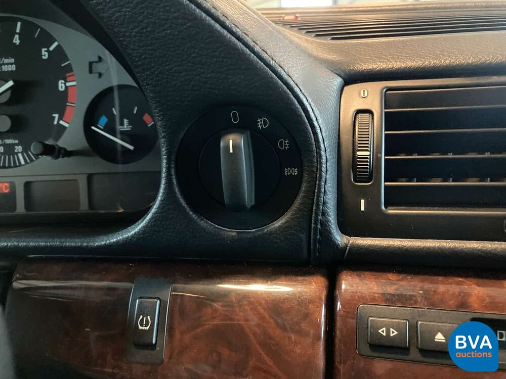 BMW 750iL L7 5.4 V12 Stretched 326 PS E38 1999.