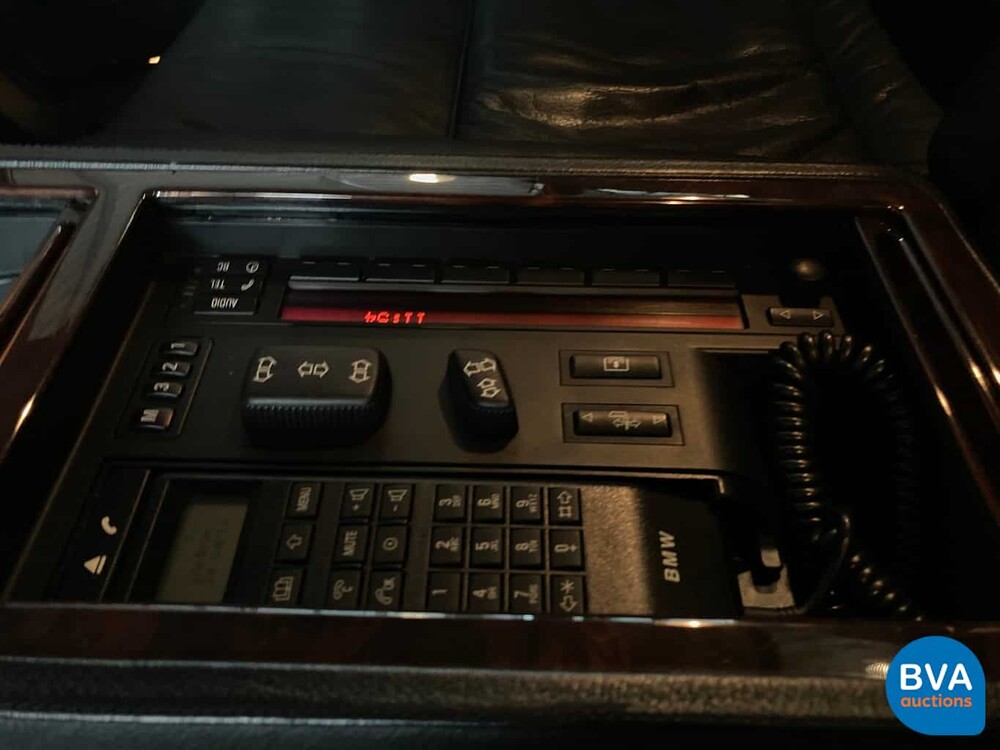 BMW 750iL L7 5.4 V12 Stretched 326 PS E38 1999.