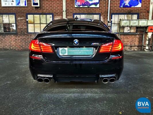 BMW M5 4.4 V8 800pk 5-serie 2013, 91-ZNN-7