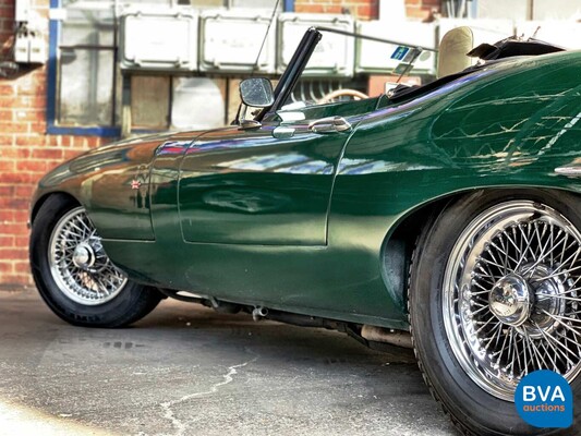 Jaguar E-Type Convertible 4.2 zes-in-lijn, YG-17-VR