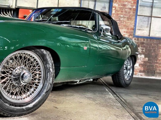 Jaguar E-Type Convertible 4.2 zes-in-lijn, YG-17-VR