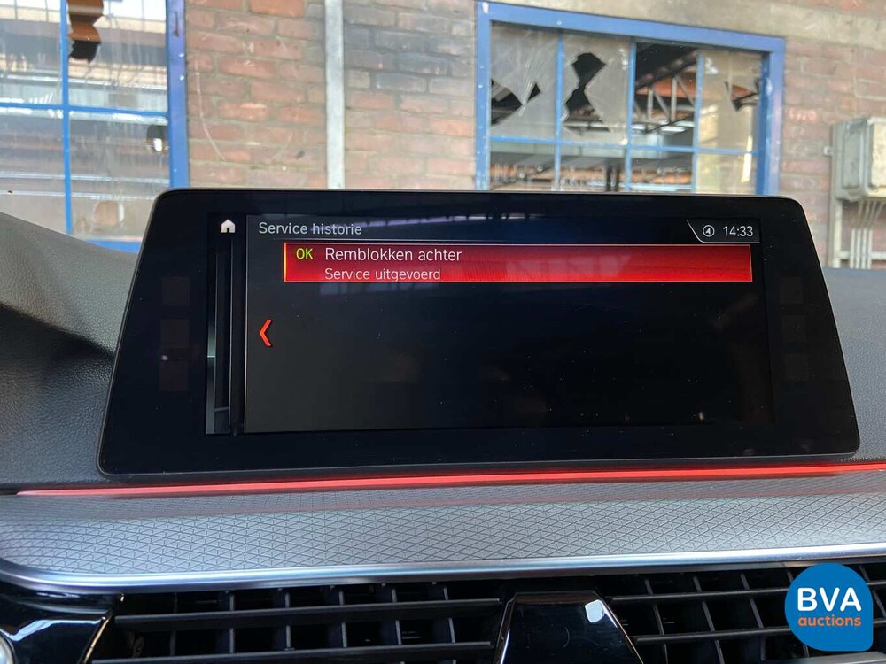 BMW 540d Touring xDrive M-Sport 2017 320pk -Garantie-, RT-068-K