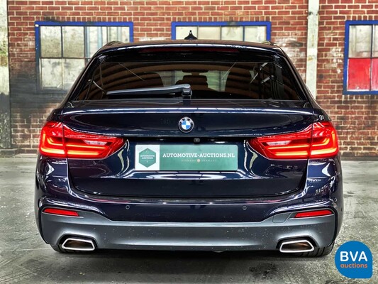 BMW 540d Touring xDrive M-Sport 2017 320pk -Garantie-, RT-068-K